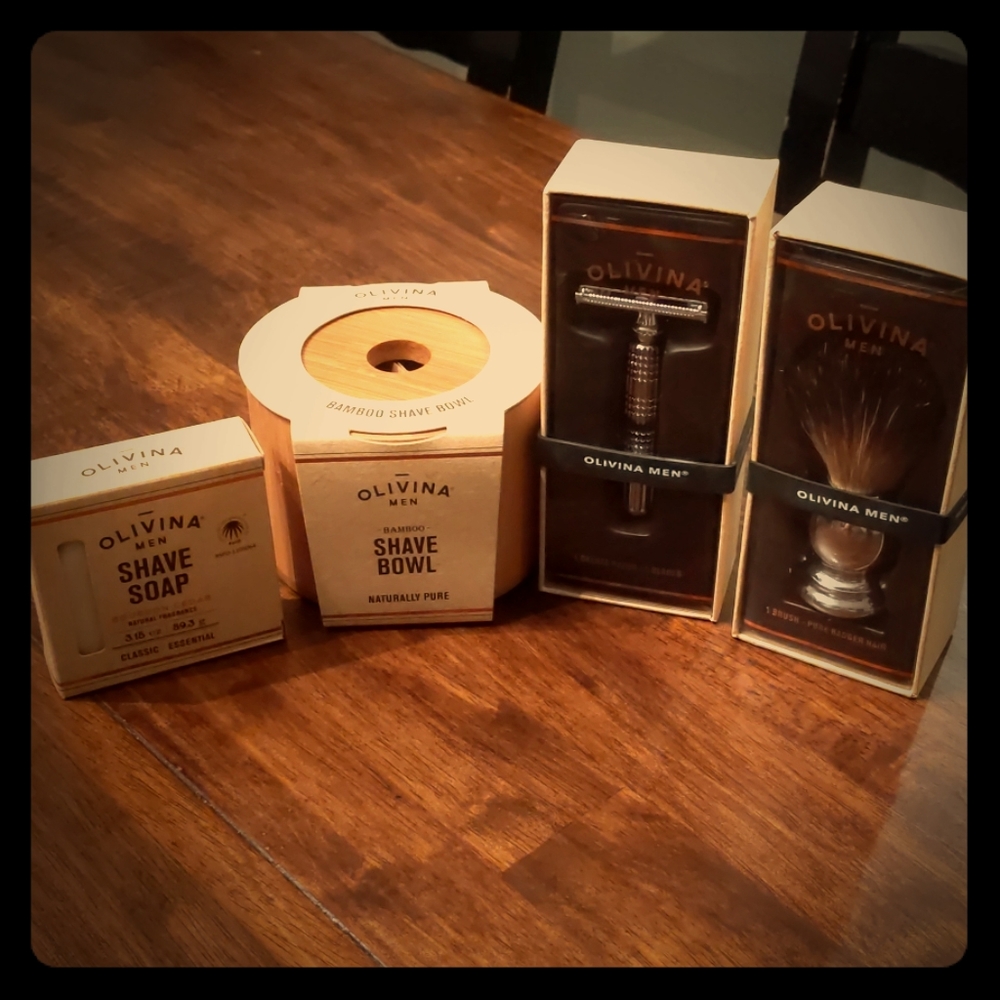 Olivina Men Shaving Set